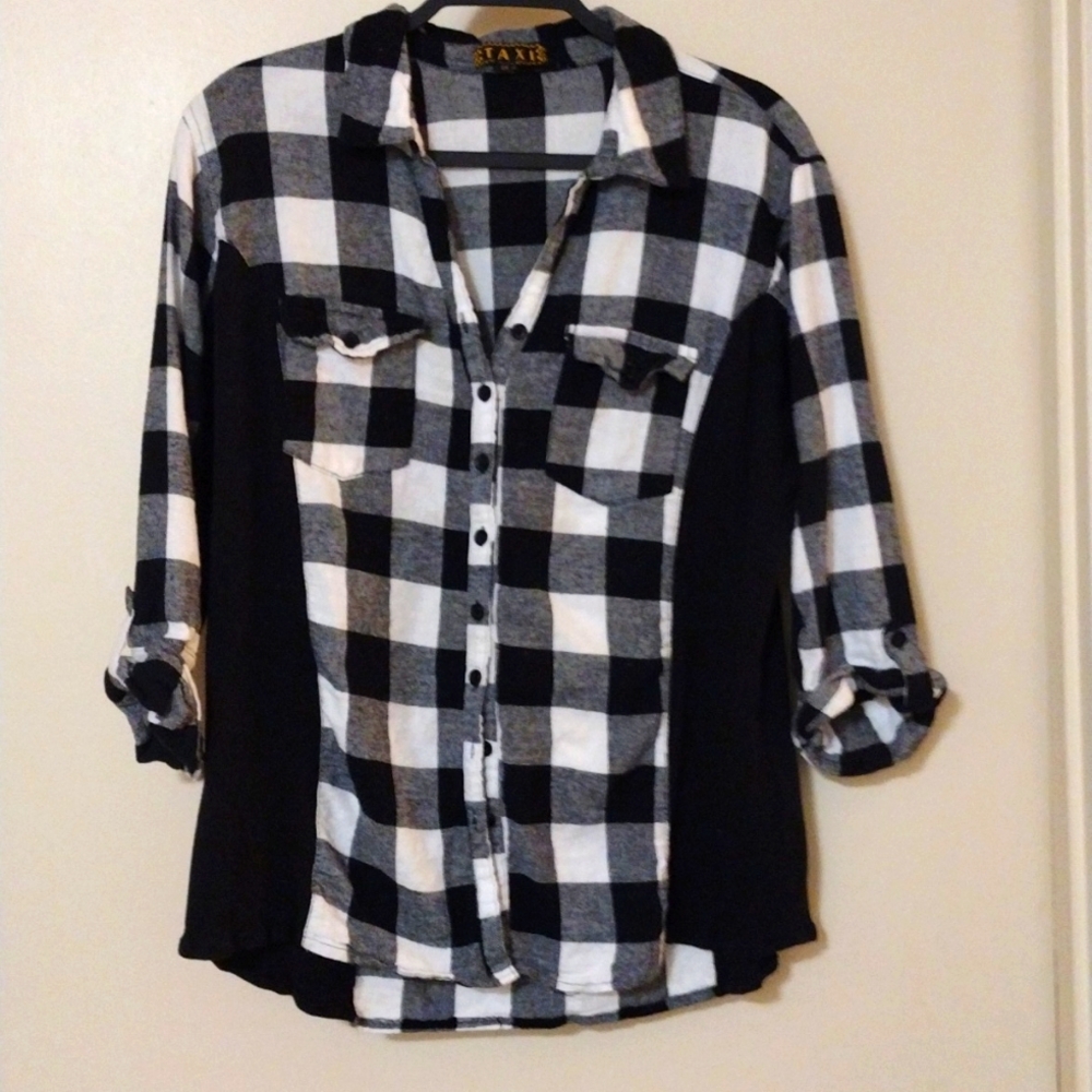 Black and White Plaid Button Down Shirt